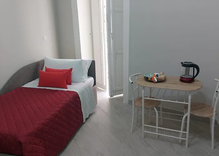 Isti E Binisti Flat *