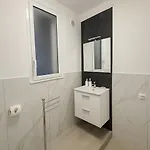 Isti E Binisti Flat * פלרמו